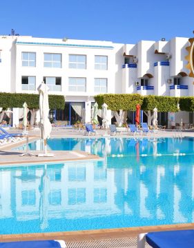 NOVOSTAR BUDGET PYRAMIDES CLUB & SPA